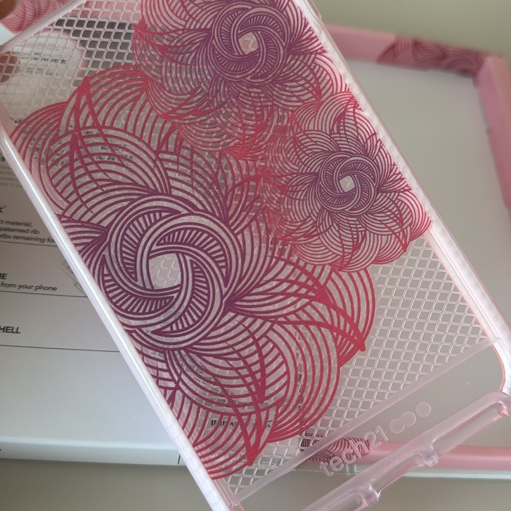 Tech 21 iPhone 8 Plus protective case - Picture 11 of 11